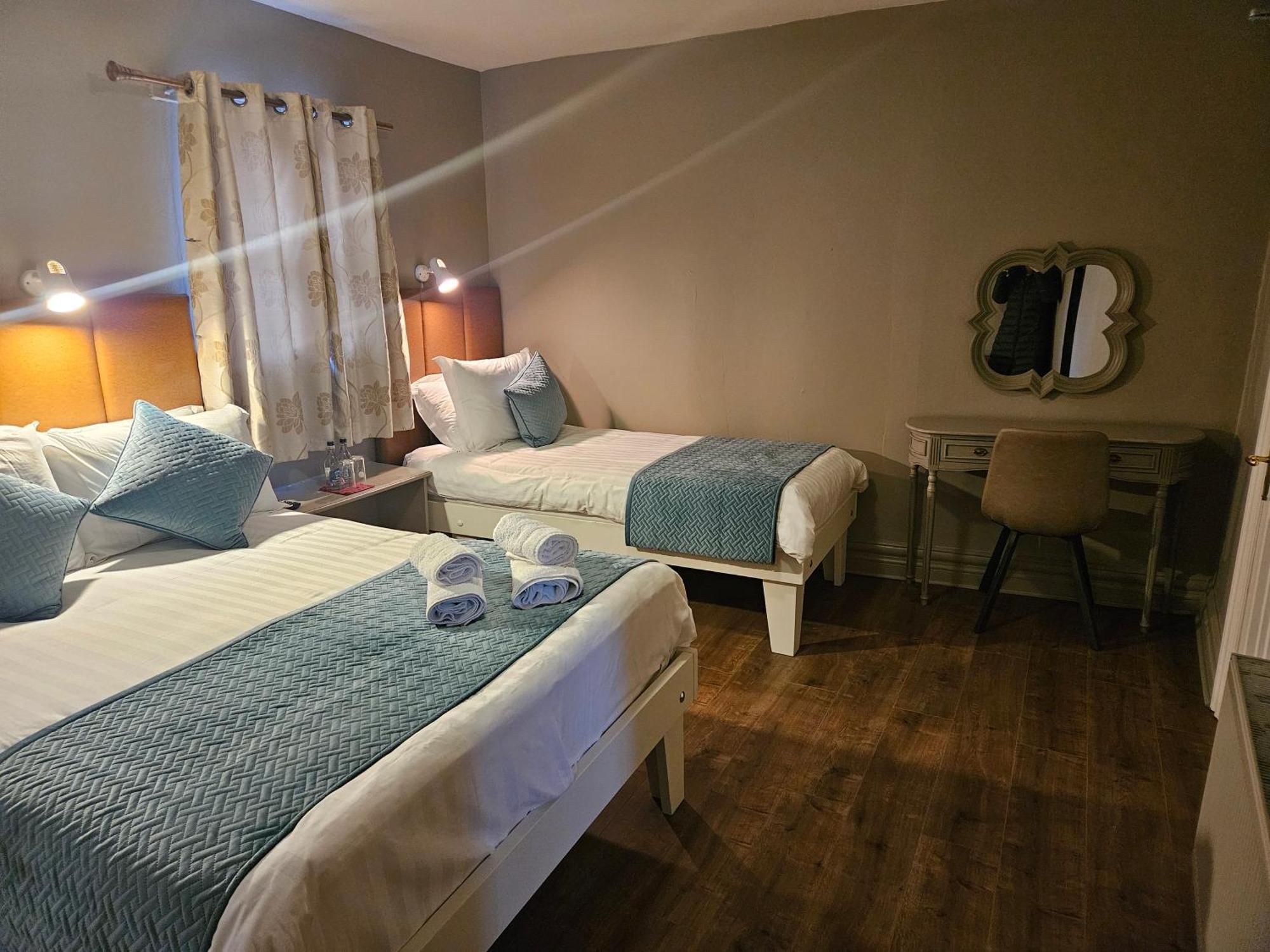 Bounty Bar Hotel Trim Eksteriør billede